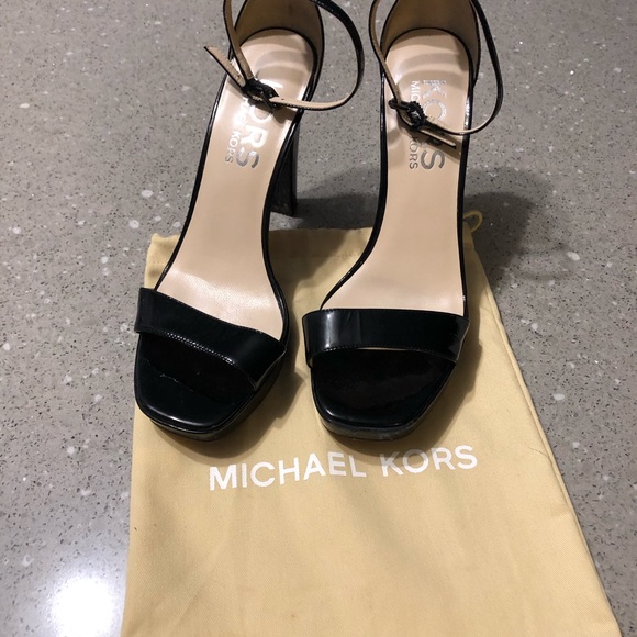 Michael Kors black patent strappy heels - Picture 2 of 2